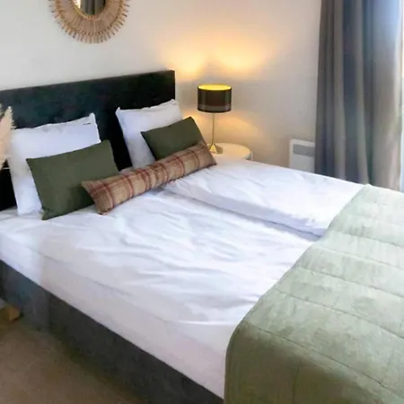 4-guest Panoramic In Apartment *